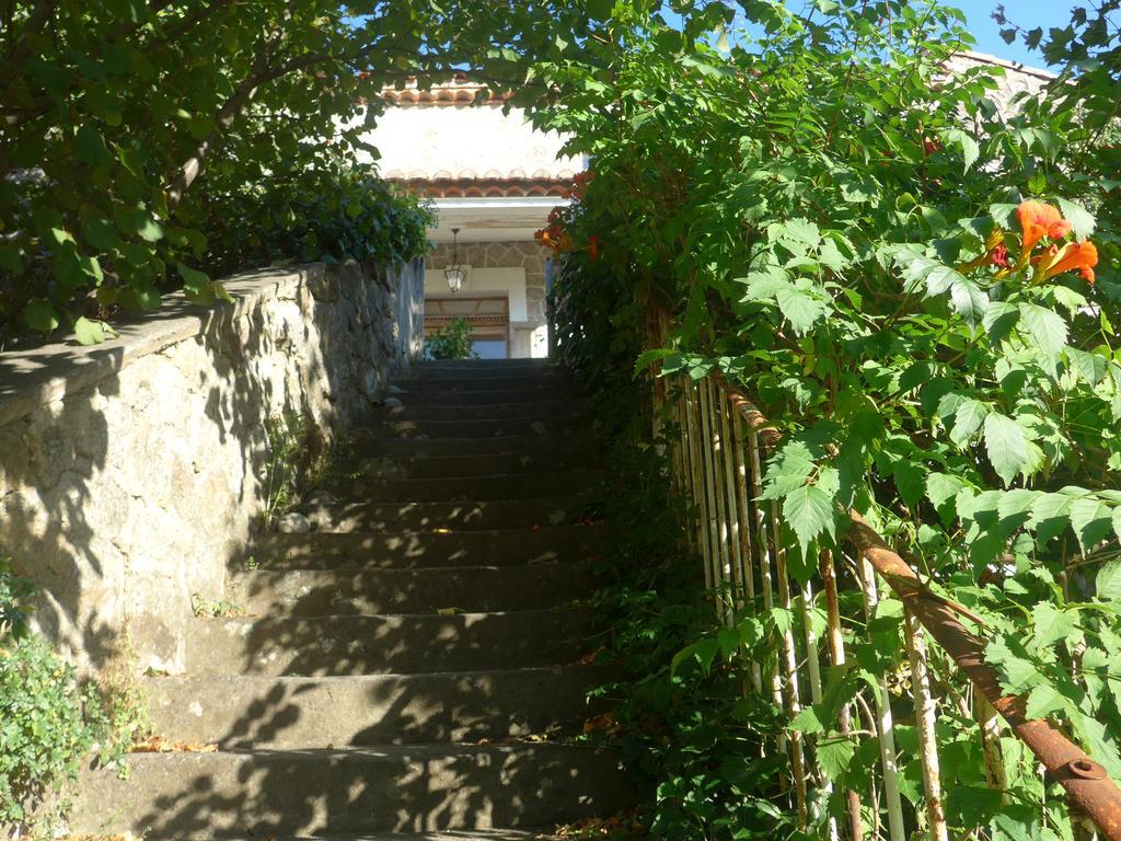 La Colline Bleue Bed & Breakfast Banne Ngoại thất bức ảnh
